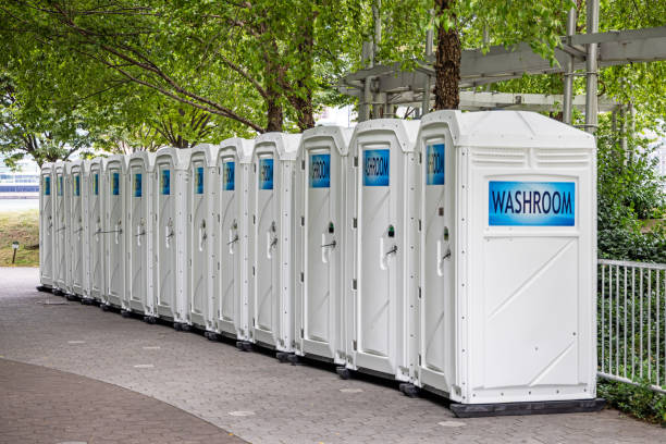 Best Portable restroom trailer rental  in Yuba City, CA